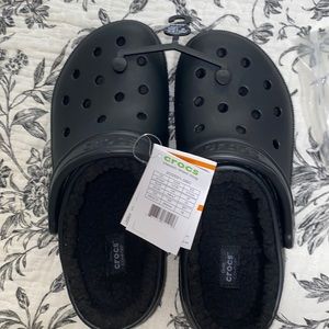 NWT Black Classic Lined Fleece Clog